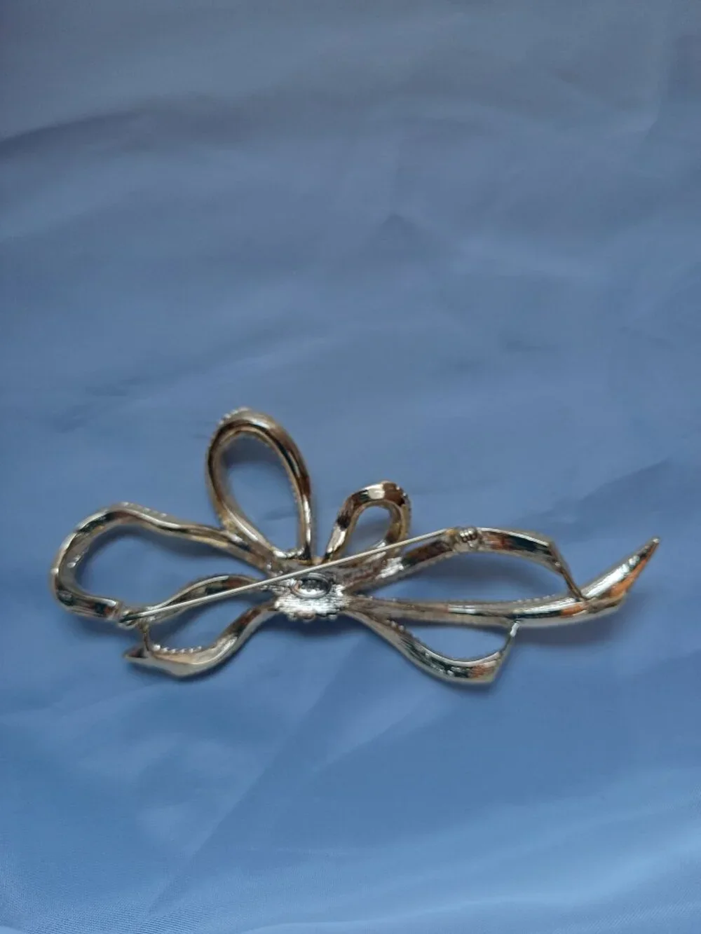 Trifari Ribbon in Motion Brooch